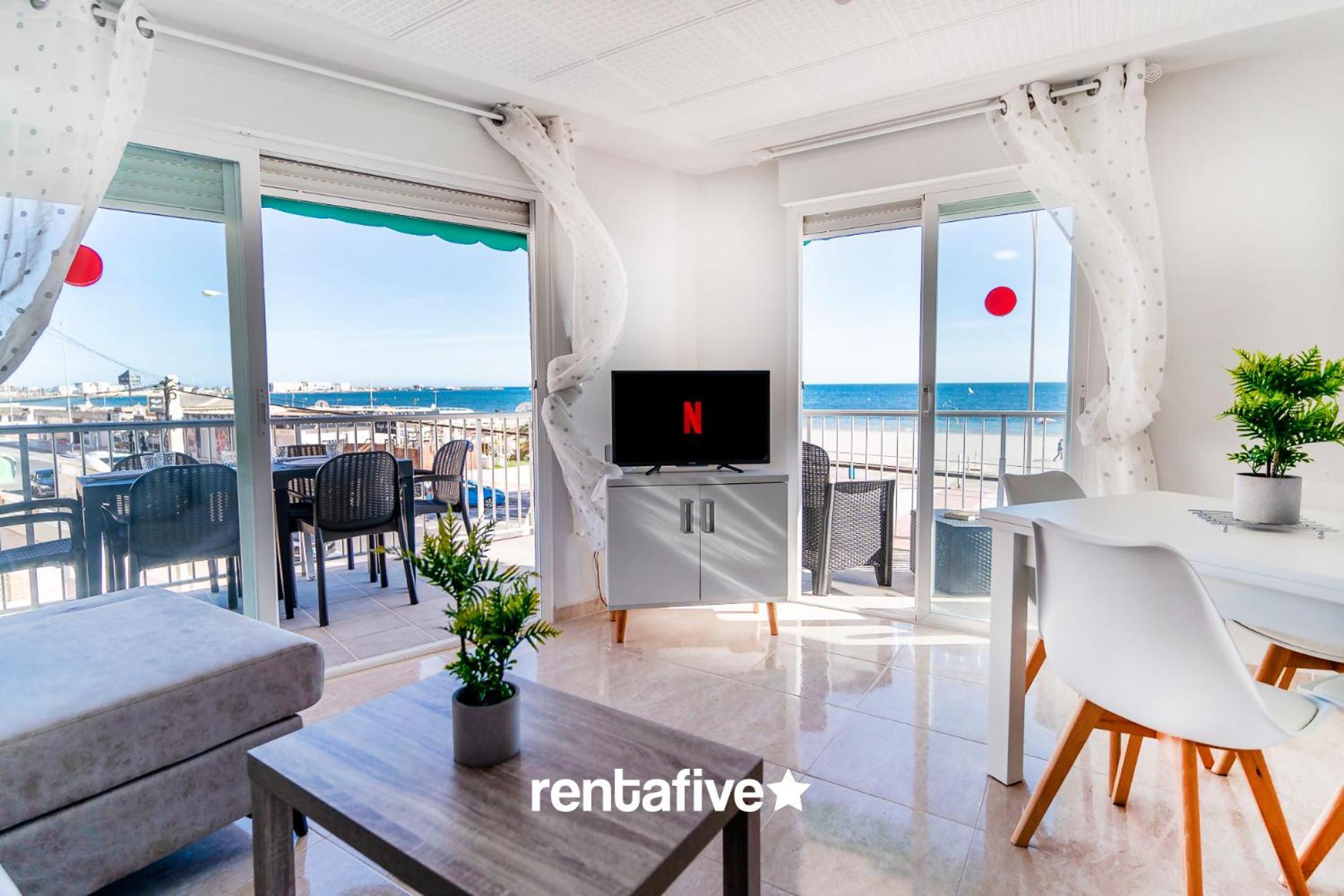 Rentafive Primera Linea Terraza Reformado Apartamento