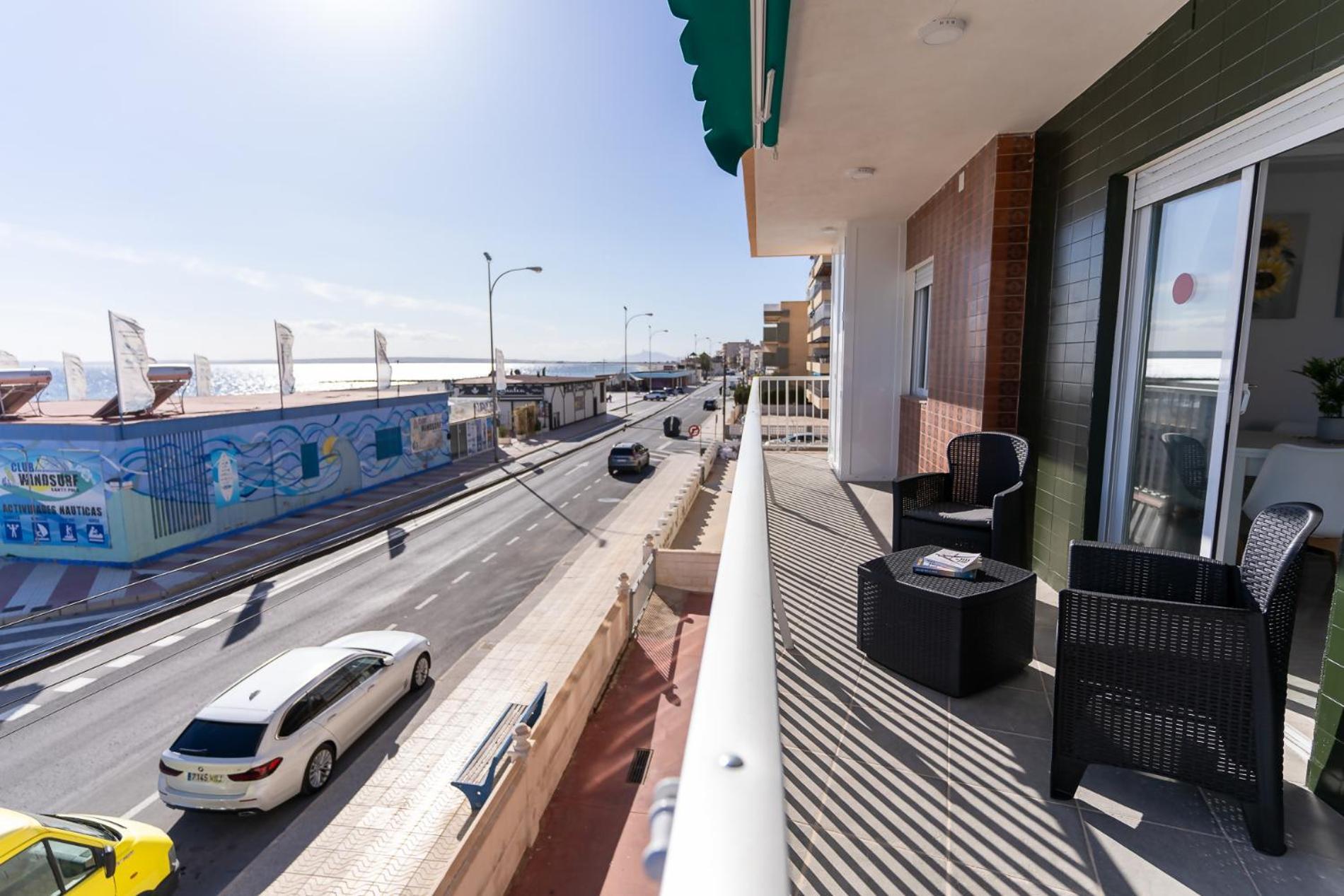 Rentafive Primera Linea Terraza Reformado Apartamento