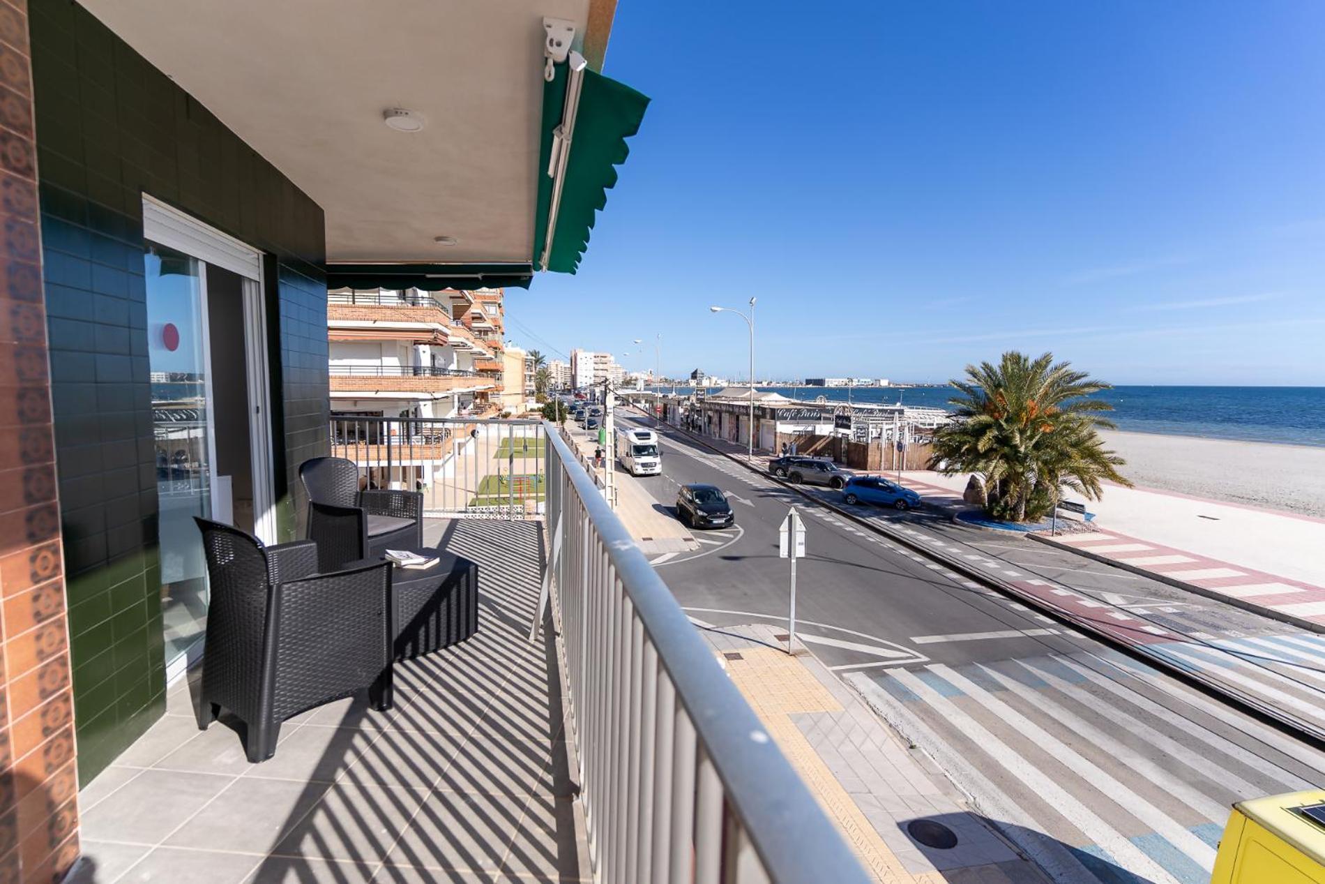 Rentafive Primera Linea Terraza Reformado * Santa Pola