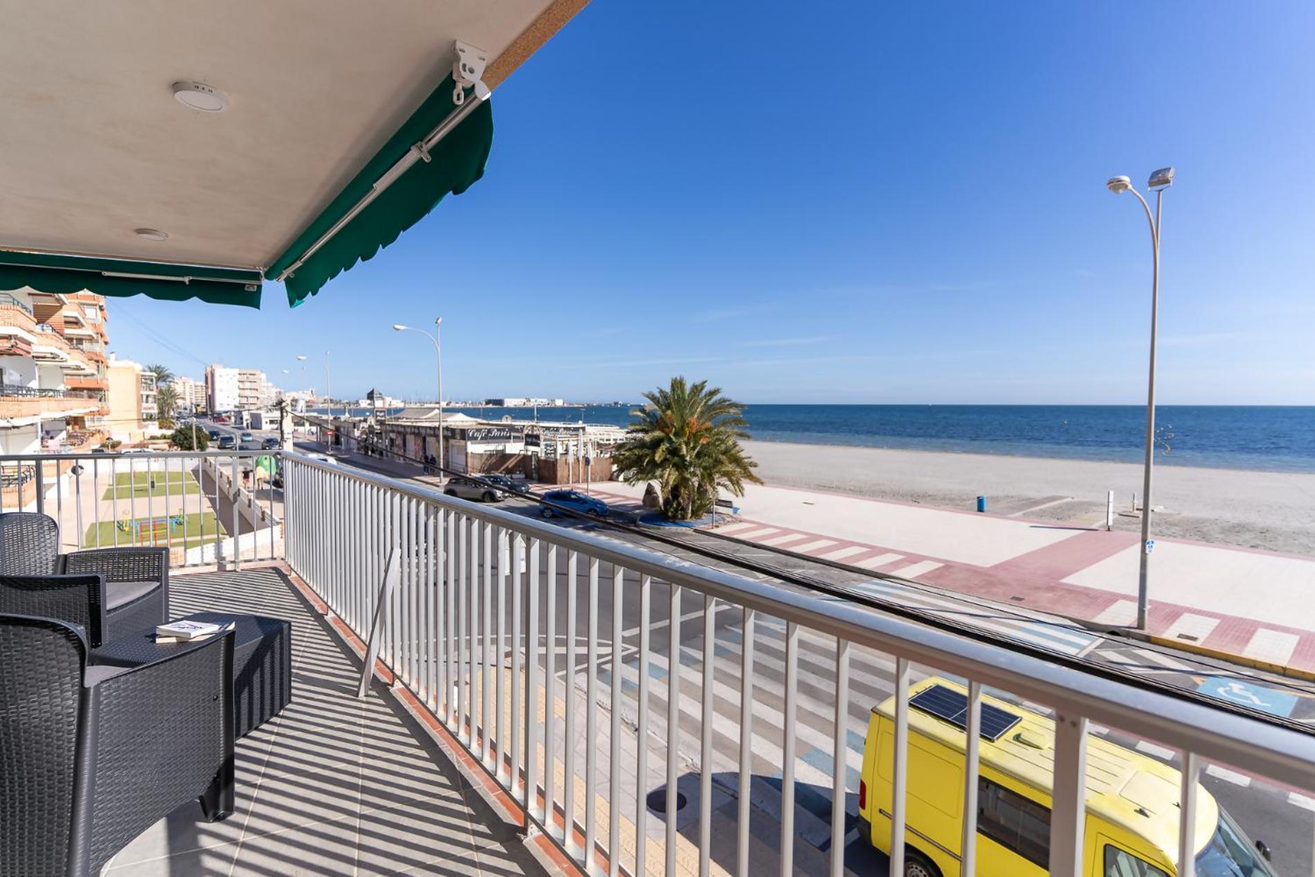 Apartamento Rentafive Primera Linea Terraza Reformado